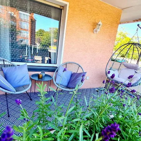 Apartment 2-zimmer I Kueche I Balkon I Wlan I Prime I Parken *